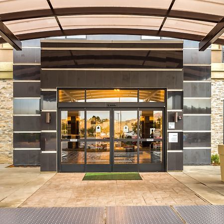 Holiday Inn Hotel & Suites Silicon Valley - Milpitas By Ihg Extérieur photo
